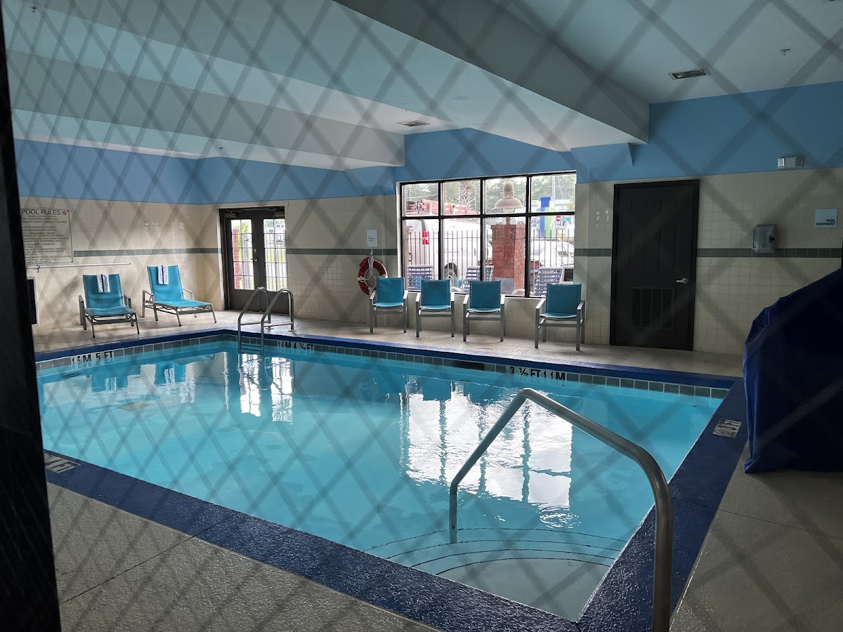 Holiday Inn Express & Suites Pensacola W I-10 — photo 4