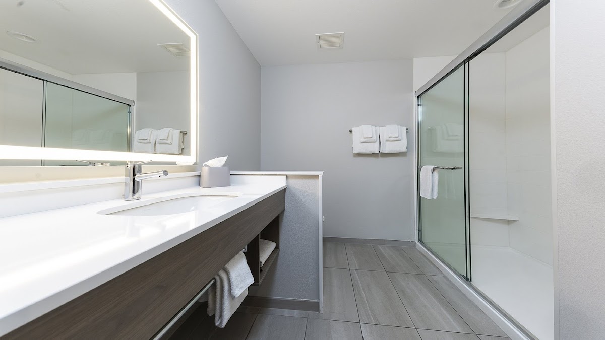 Holiday Inn Express & Suites Ridgecrest - China Lake by IHG — photo 5