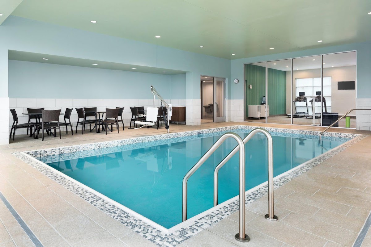 Holiday Inn Express & Suites Duluth North - Miller Hill by IHG — photo 4