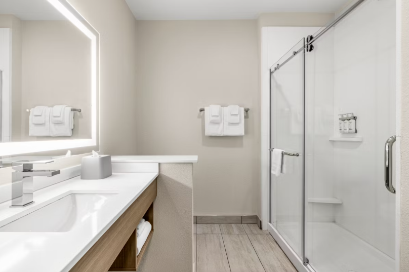 Holiday Inn Express & Suites Phoenix West Tolleson, an IHG Hotel — photo 5