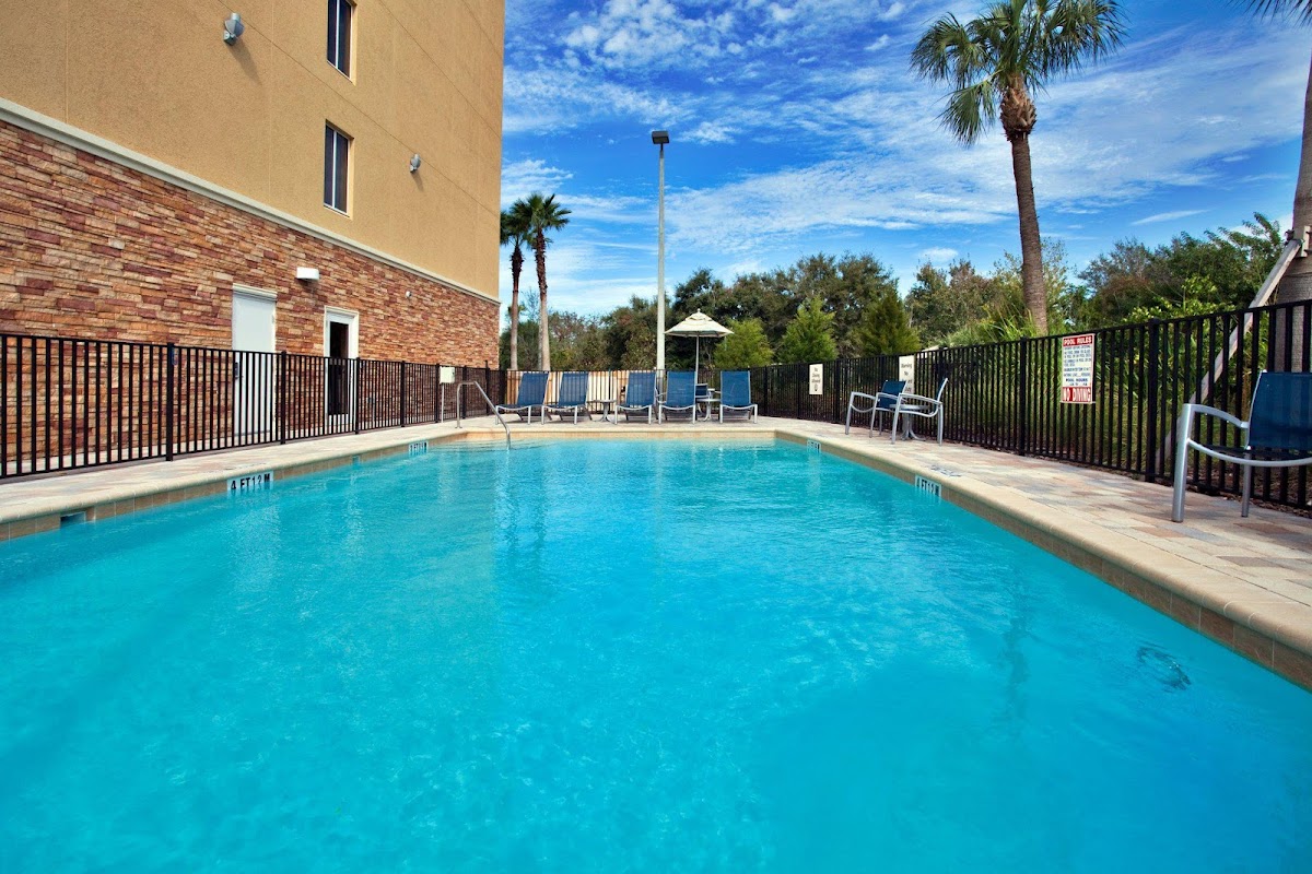 Holiday Inn Express & Suites Largo-Clearwater by IHG — photo 4