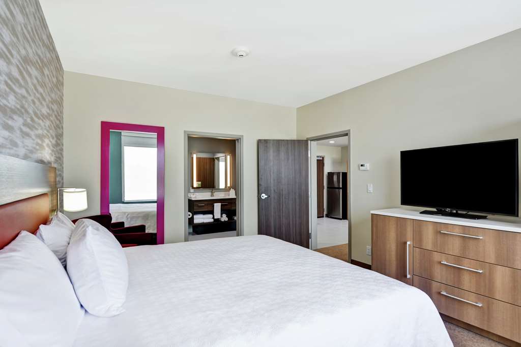 Home2 Suites by Hilton Bedford DFW West — photo 3