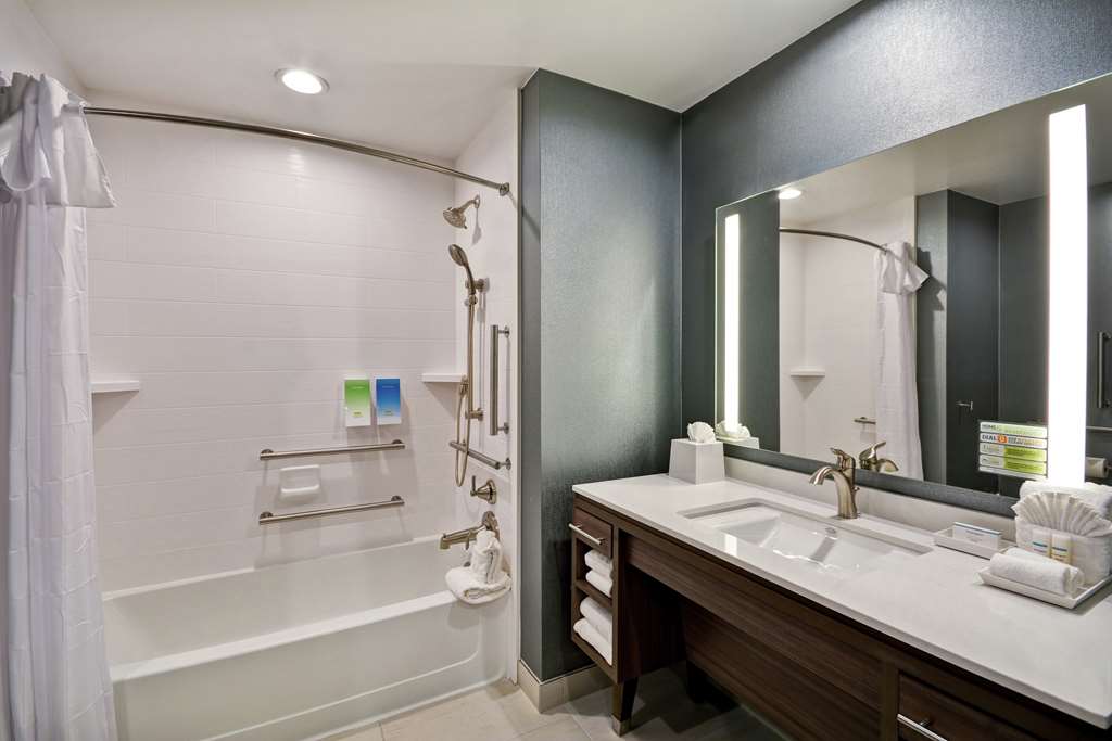 Home2 Suites by Hilton Plano Legacy West — photo 5
