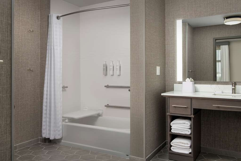 Homewood Suites by Hilton Louisville Airport — photo 5