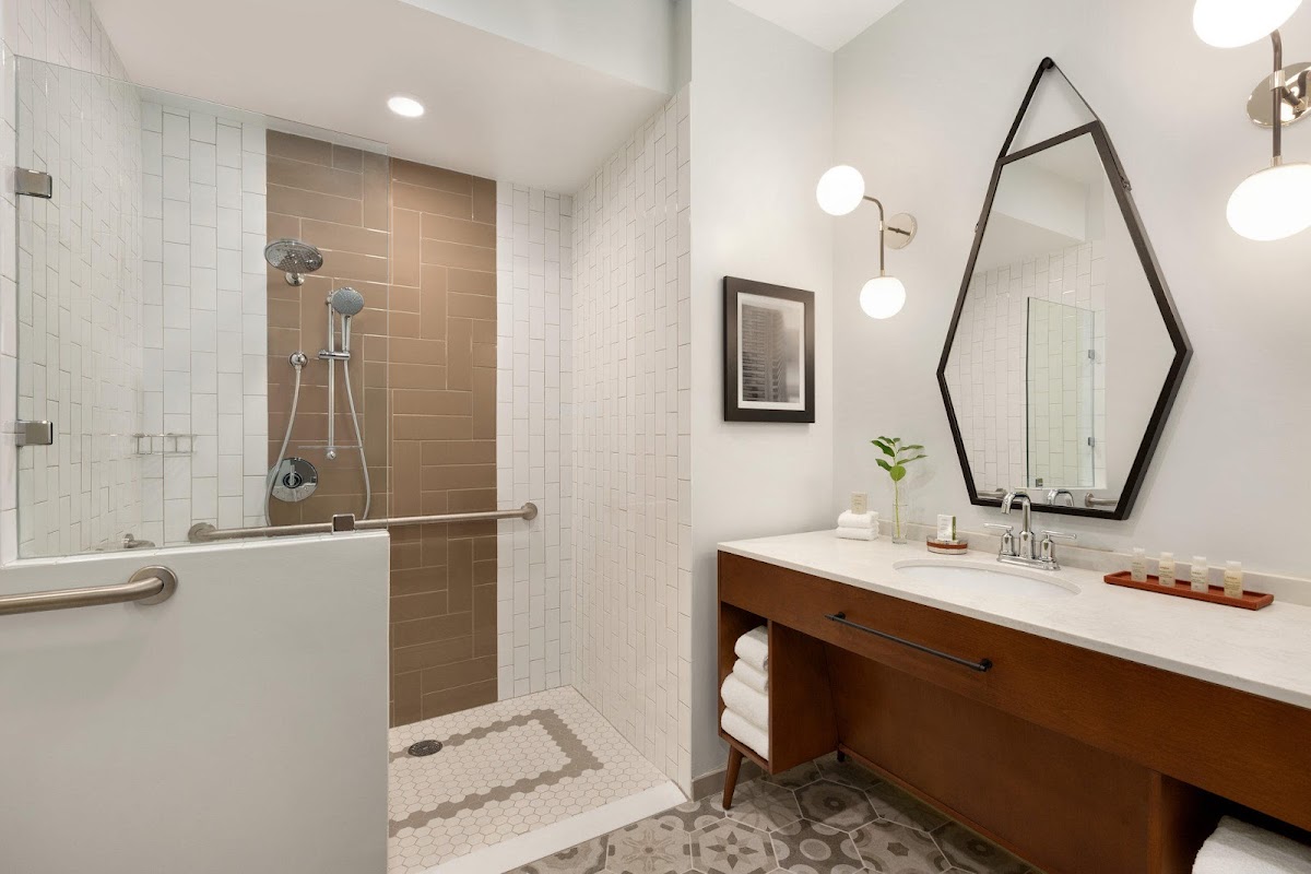 Hotel Indigo Winston-Salem Downtown by IHG — photo 4