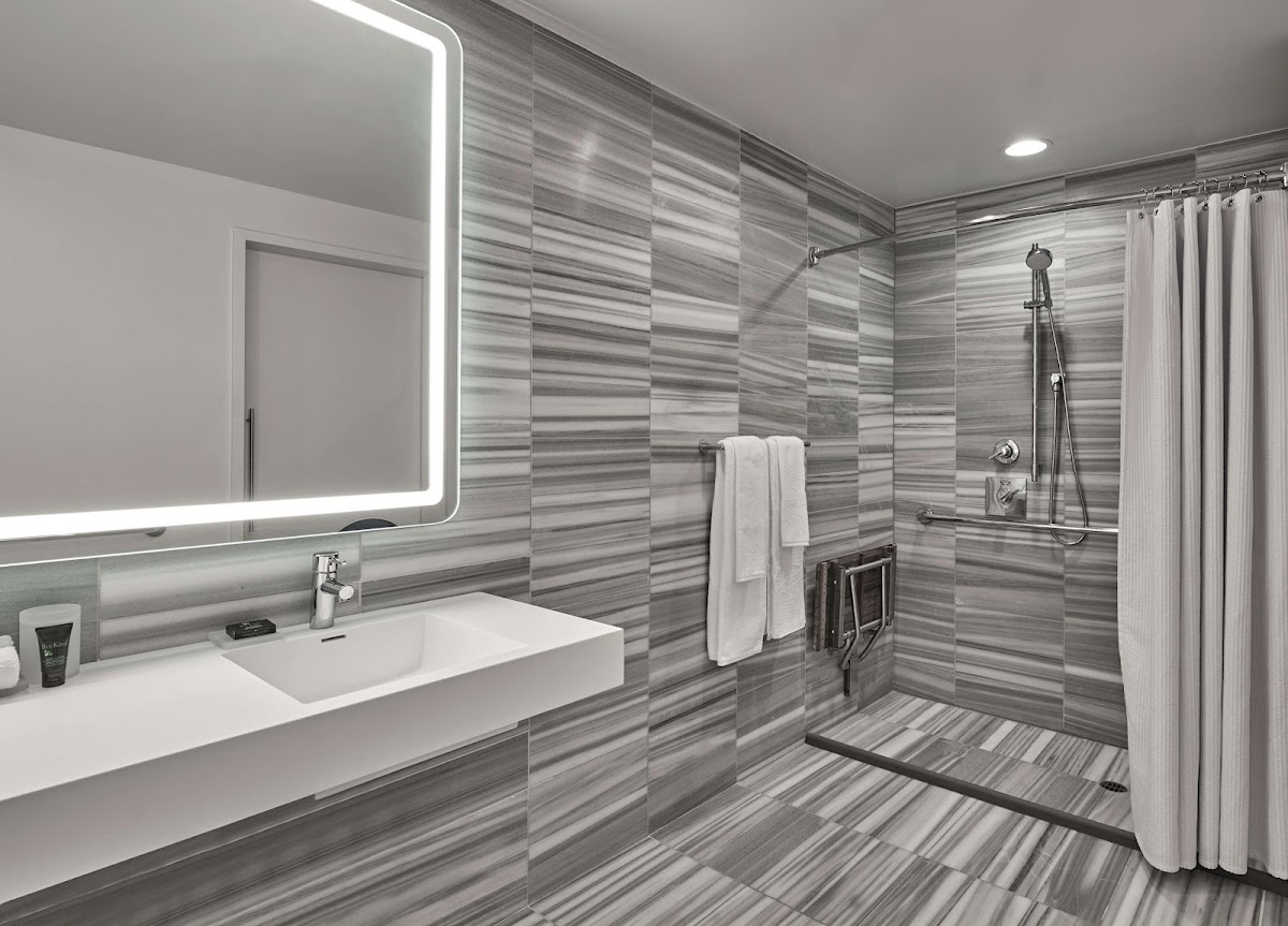 Hyatt Centric The Pike Long Beach — photo 5
