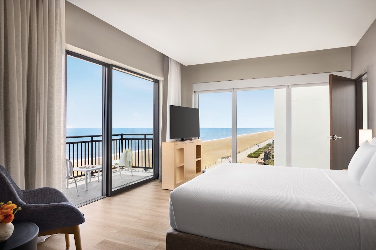 Hyatt Place Virginia Beach / Oceanfront — photo 3