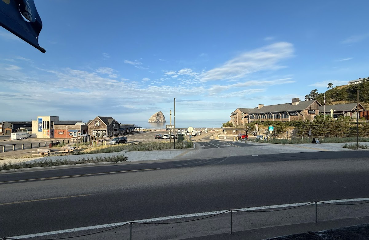 Inn at Cape Kiwanda — photo 1