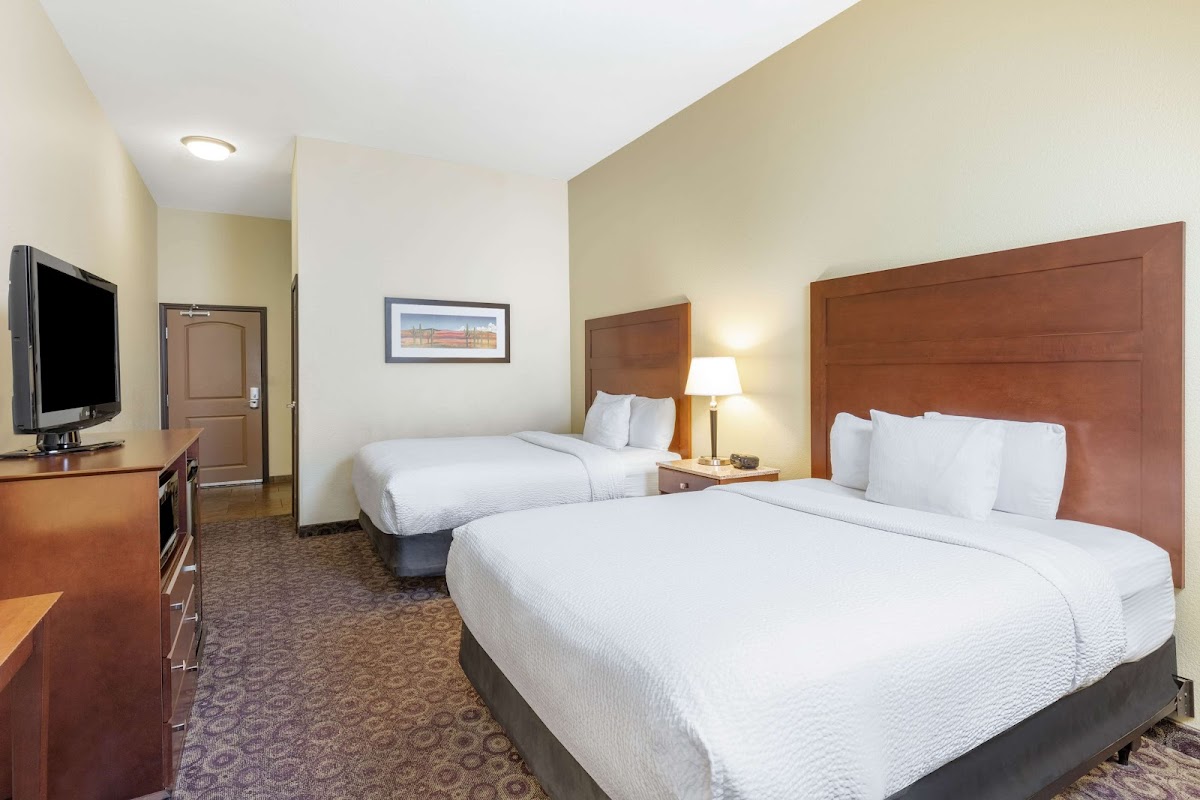 La Quinta Inn & Suites by Wyndham Las Vegas Airport South — photo 3