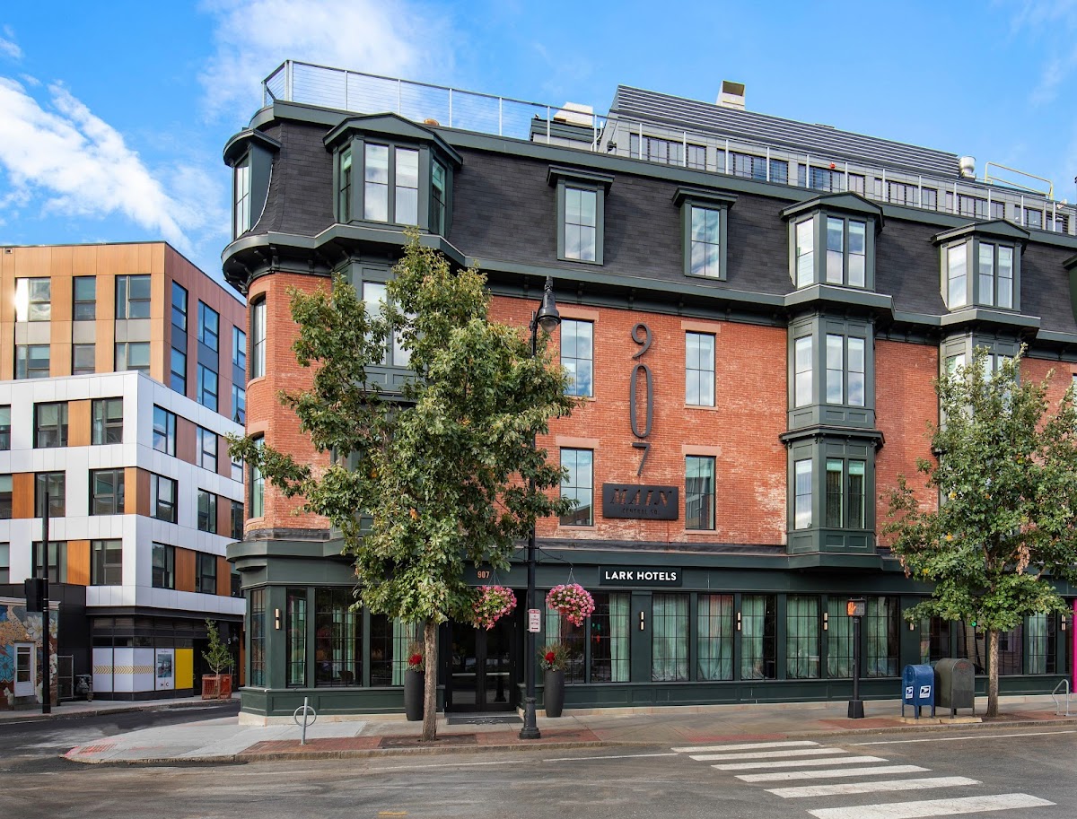 Lark Hotels 907 Main Hotel — photo 1