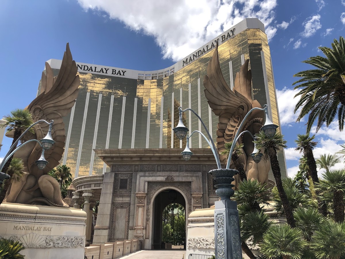 Mandalay Bay — photo 5