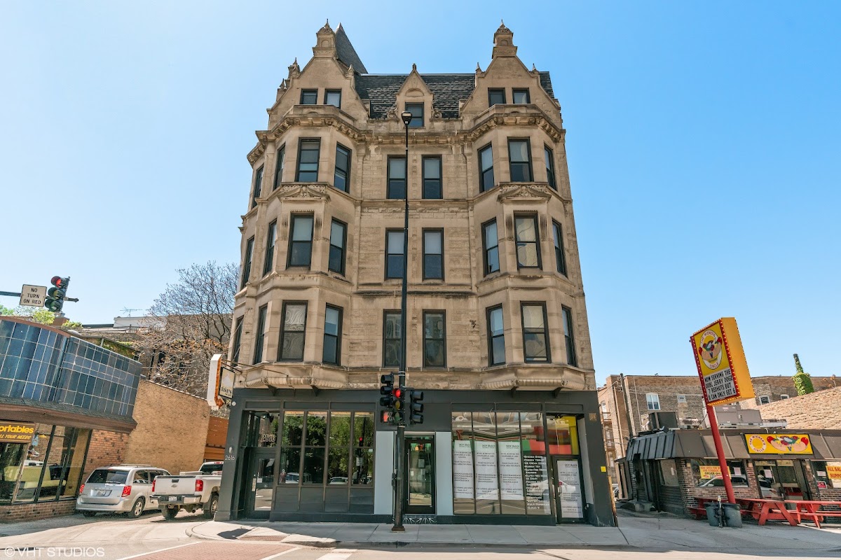 The Neighborhood Hotel Lincoln Park — photo 1