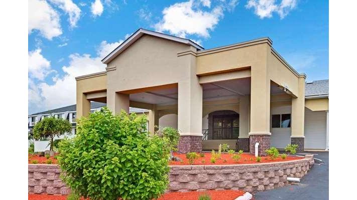 Ramada by Wyndham Kittery — photo 1