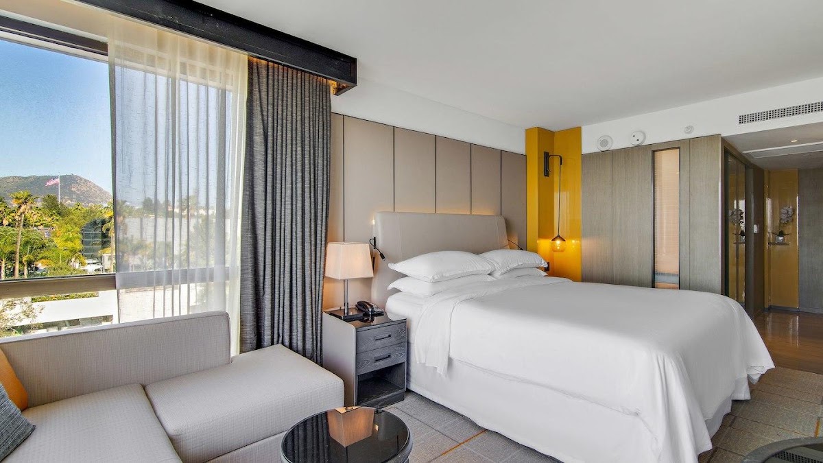 Sheraton Universal Hotel