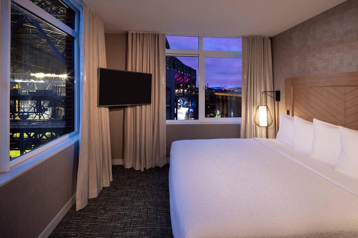 Silver Cloud Hotel - Seattle Stadium — photo 3