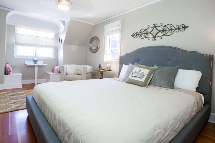 Bed & Breakfast (Room 4203538)