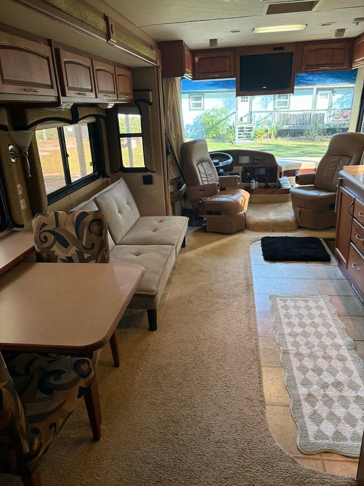 Class A 30' Motor Home