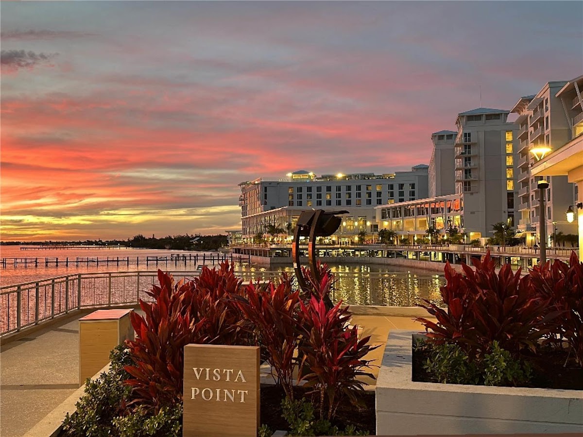 Sunseeker Resort Florida Gulf Coast, Curio Collection by Hilton