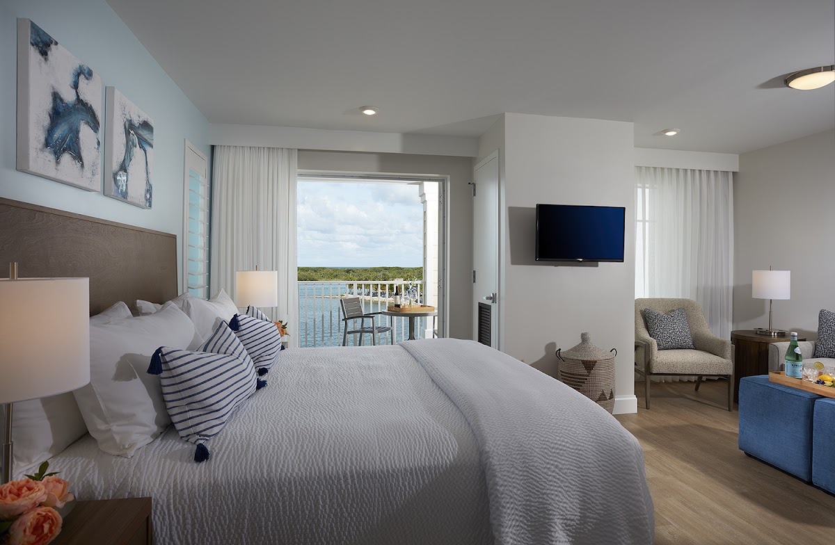 The Pointe Hotel — photo 3