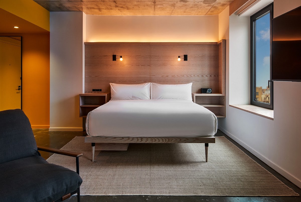 Radio Hotel — photo 3