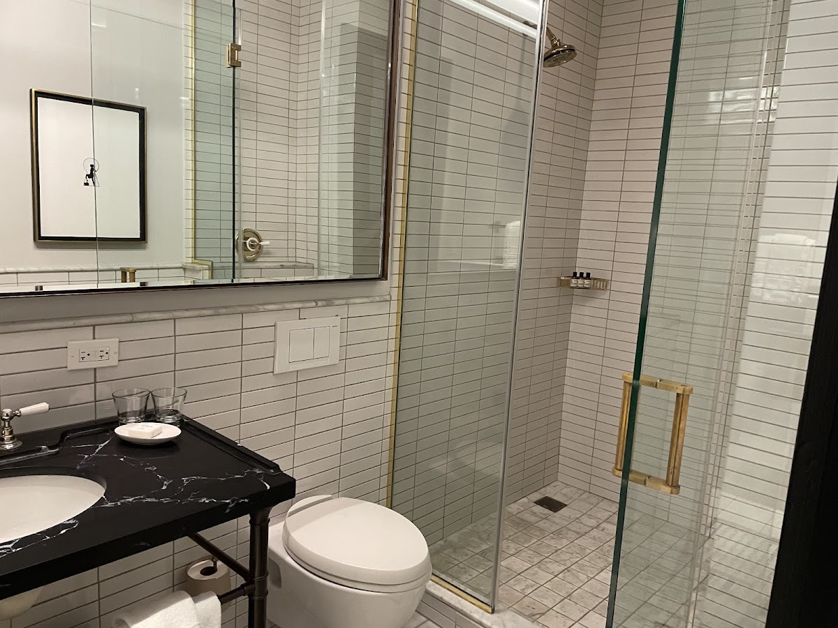 Refinery Hotel — photo 4