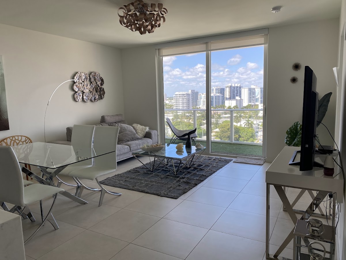 Tiffany House Condominium — photo 5