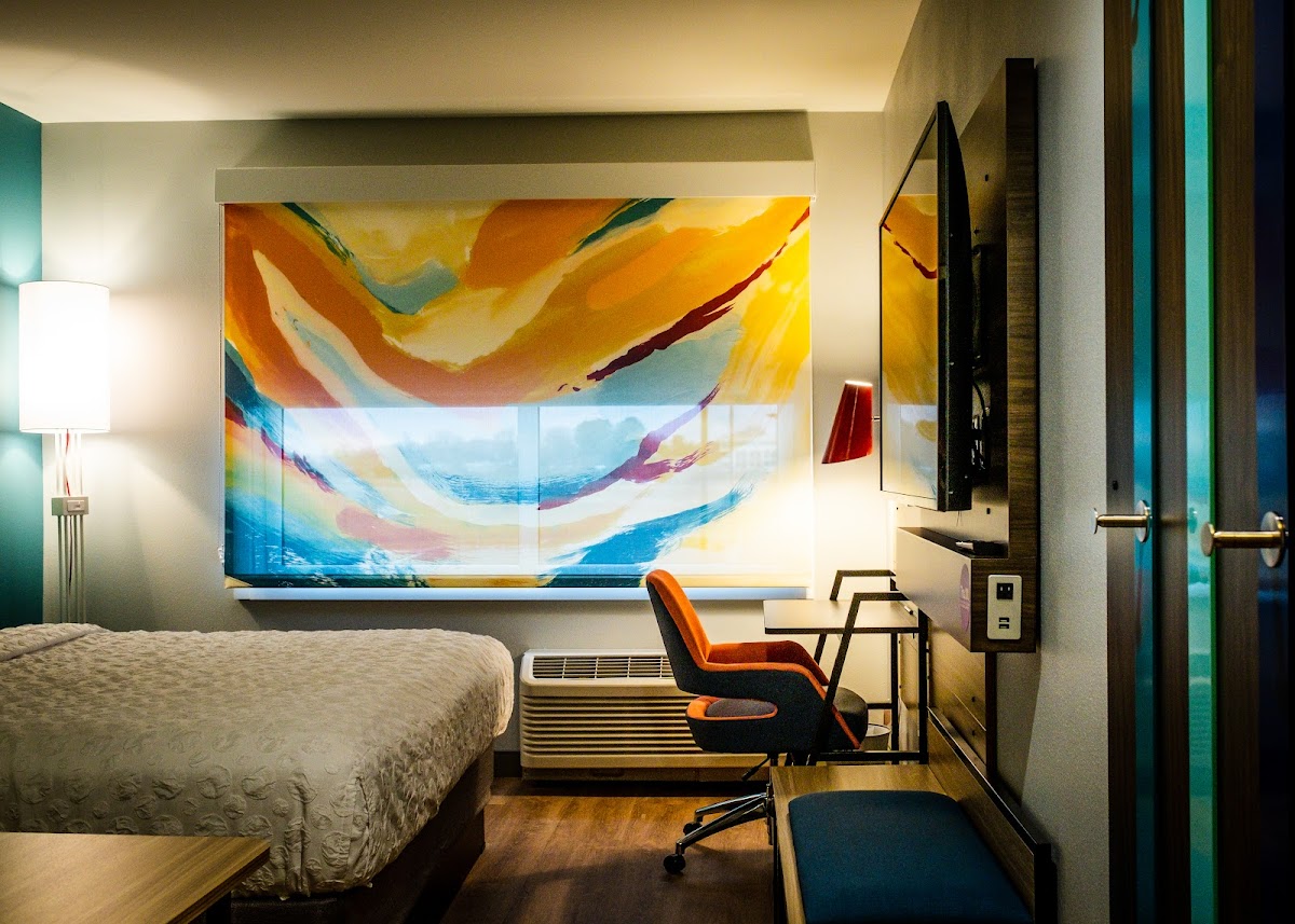 Tru by Hilton Ashburn One Loudoun — photo 3