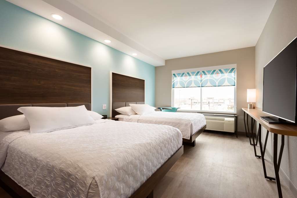 Tru by Hilton Cedar Rapids Westdale — photo 3