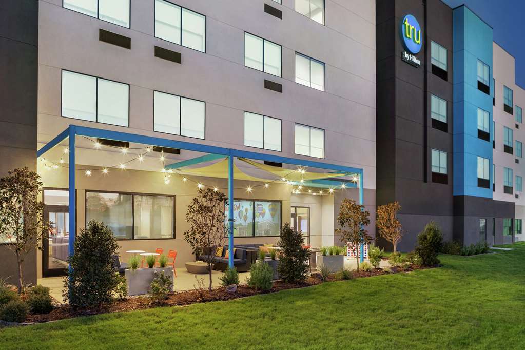 Tru by Hilton Longview — photo 1