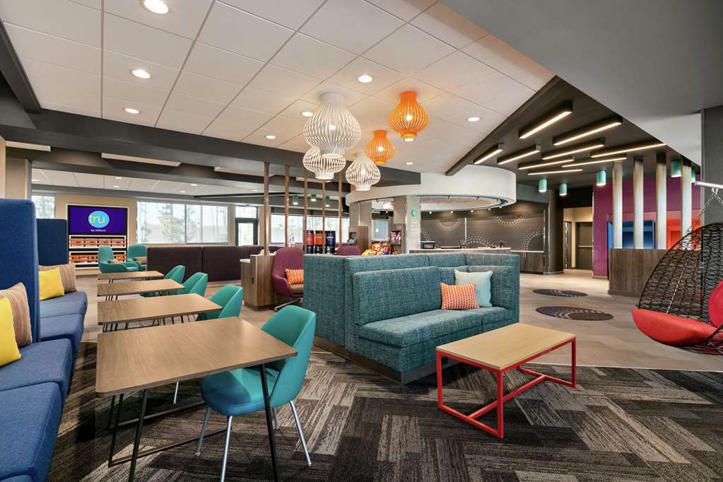 Tru by Hilton Longview — photo 5