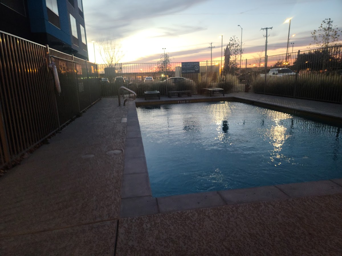 Tru by Hilton Round Rock — photo 4