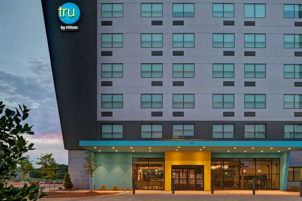 Tru by Hilton Mooresville — photo 1