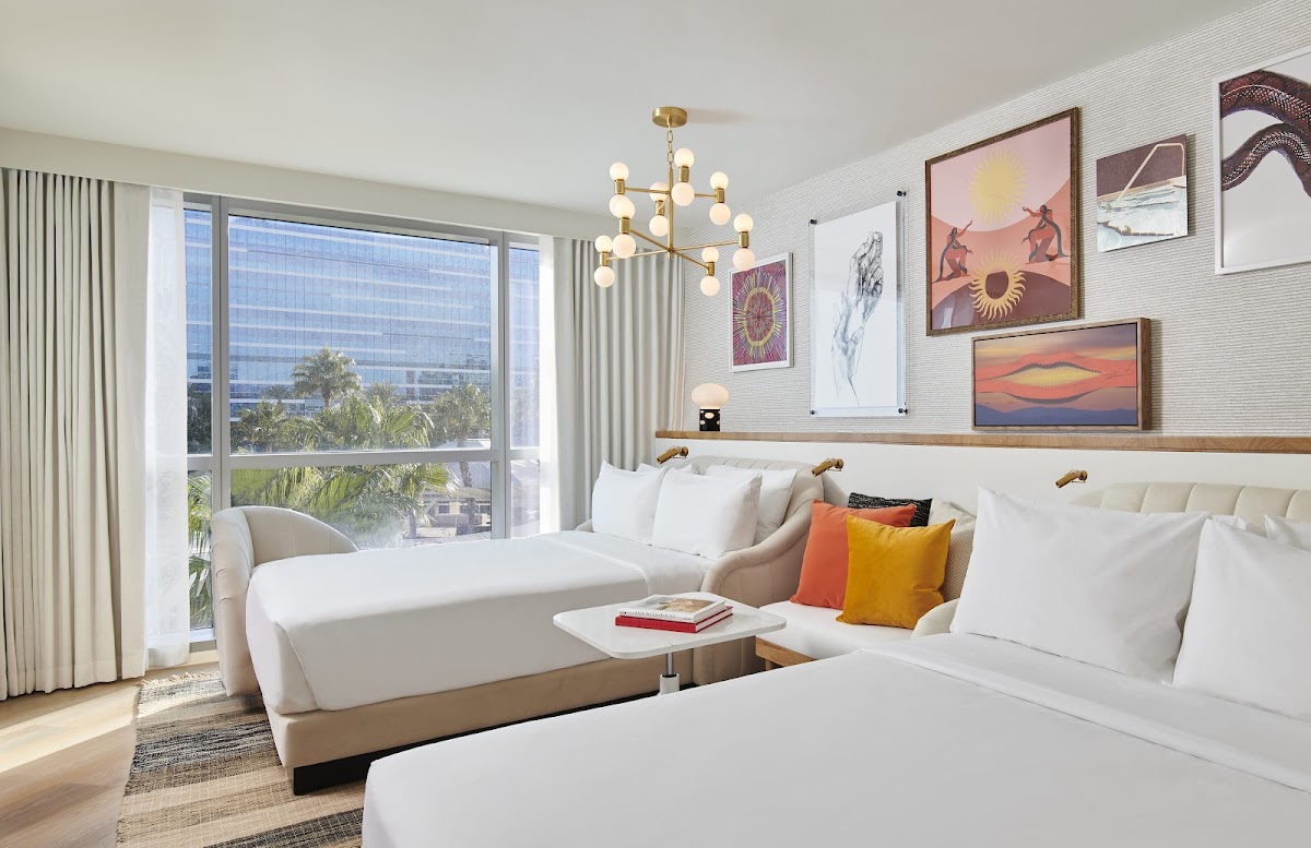 Virgin Hotels Las Vegas, Curio Collection by Hilton — photo 3